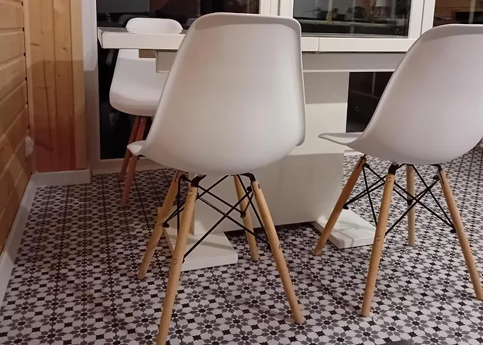 Z Widokiem I Prywatna Balia Pewel Wielka